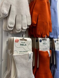 Handschuhe von MELA - fair & organisch hergestellt