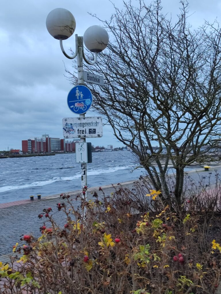 Ein Straßenschild zum Bontekai