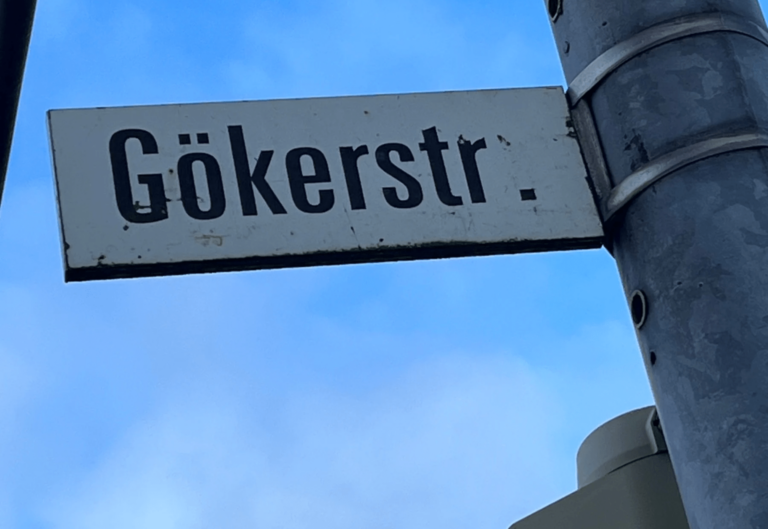 Straßenschild der Gökerstraße